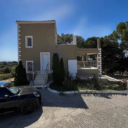 Dionysis Villa